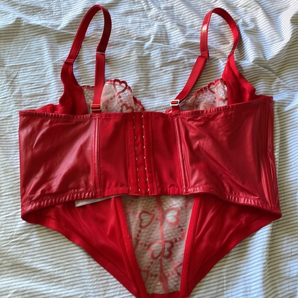 Valentine’s corset - Picture 3 of 3